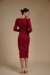 Rochie eleganta midi conica din crep elastic Bordeaux, cu maneci lungi si crapatura