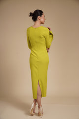 Rochie eleganta midi conica din crep elastic Lime, cu maneci clopot si decolteu rotund