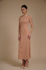 Rochie elegantă midi A-line din crep elastic Nude cu decolteu bardot