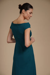 Rochie elegantă midi A-line din crep elastic Verde Marin cu decolteu bardot