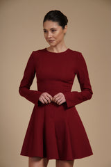 Rochie mini cambrata A-line Bordeaux din crep elastic, cu mâneci lungi
