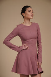 Rochie mini cambrata A-line Roz Pudrat din crep elastic, cu mâneci lungi