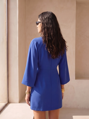 Rochie mini Albastru Regal din crep elastic, tip kimono, cu guler inalt si maneci evazate