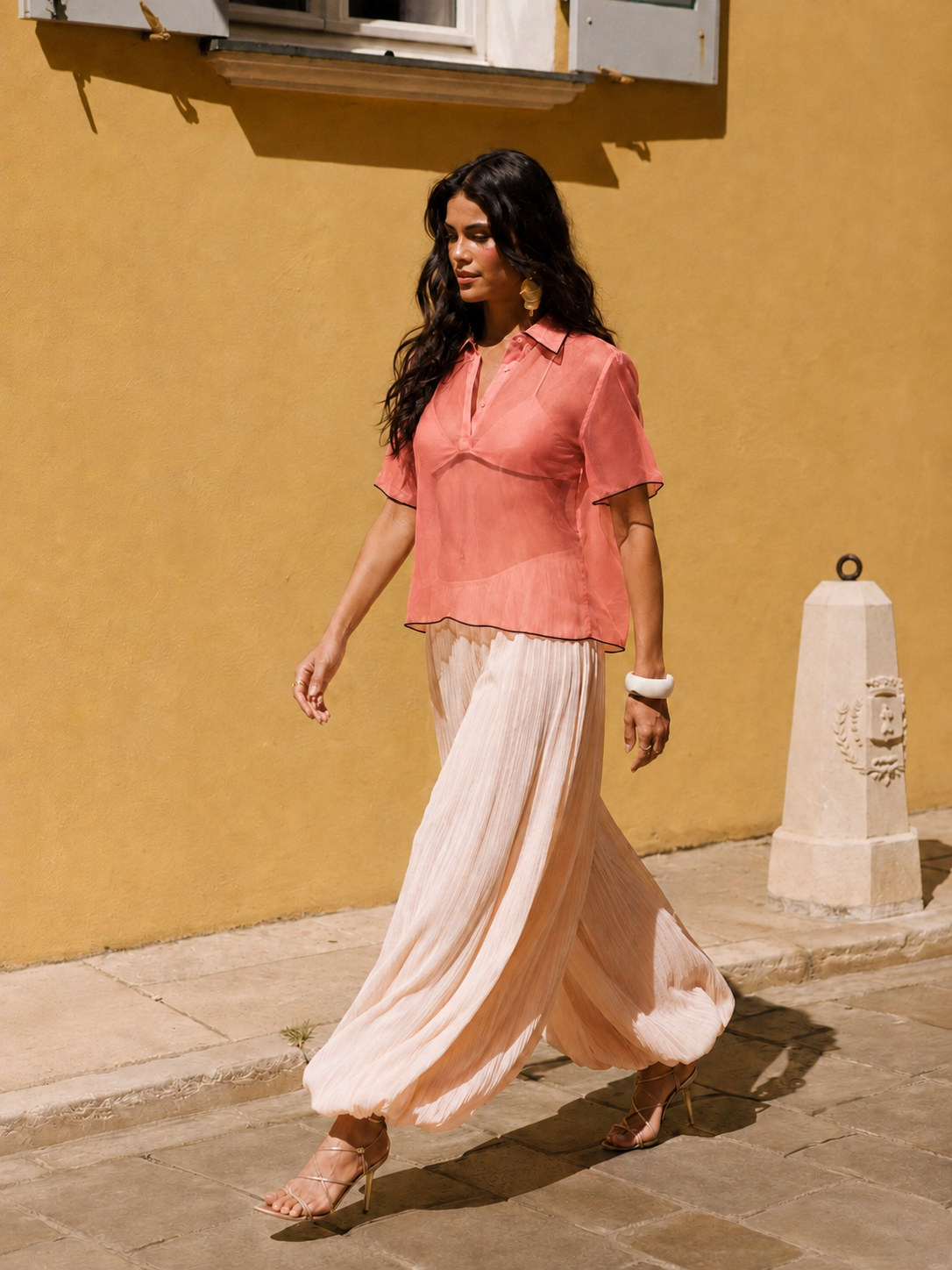 Top elegant din organza roz piersica