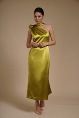 Rochie Fistic midi eleganta din satin pe umar, cu detaliu floral si croiala midi