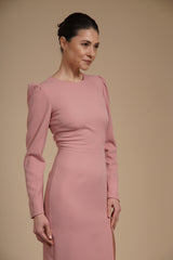 Rochie eleganta midi conica din crep elastic Roz Prafuit, cu maneci lungi si crapatura