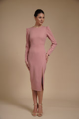 Rochie eleganta midi conica din crep elastic Roz Prafuit, cu maneci lungi si crapatura