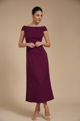 Rochie elegantă midi A-line din crep elastic Burgundy cu decolteu bardot