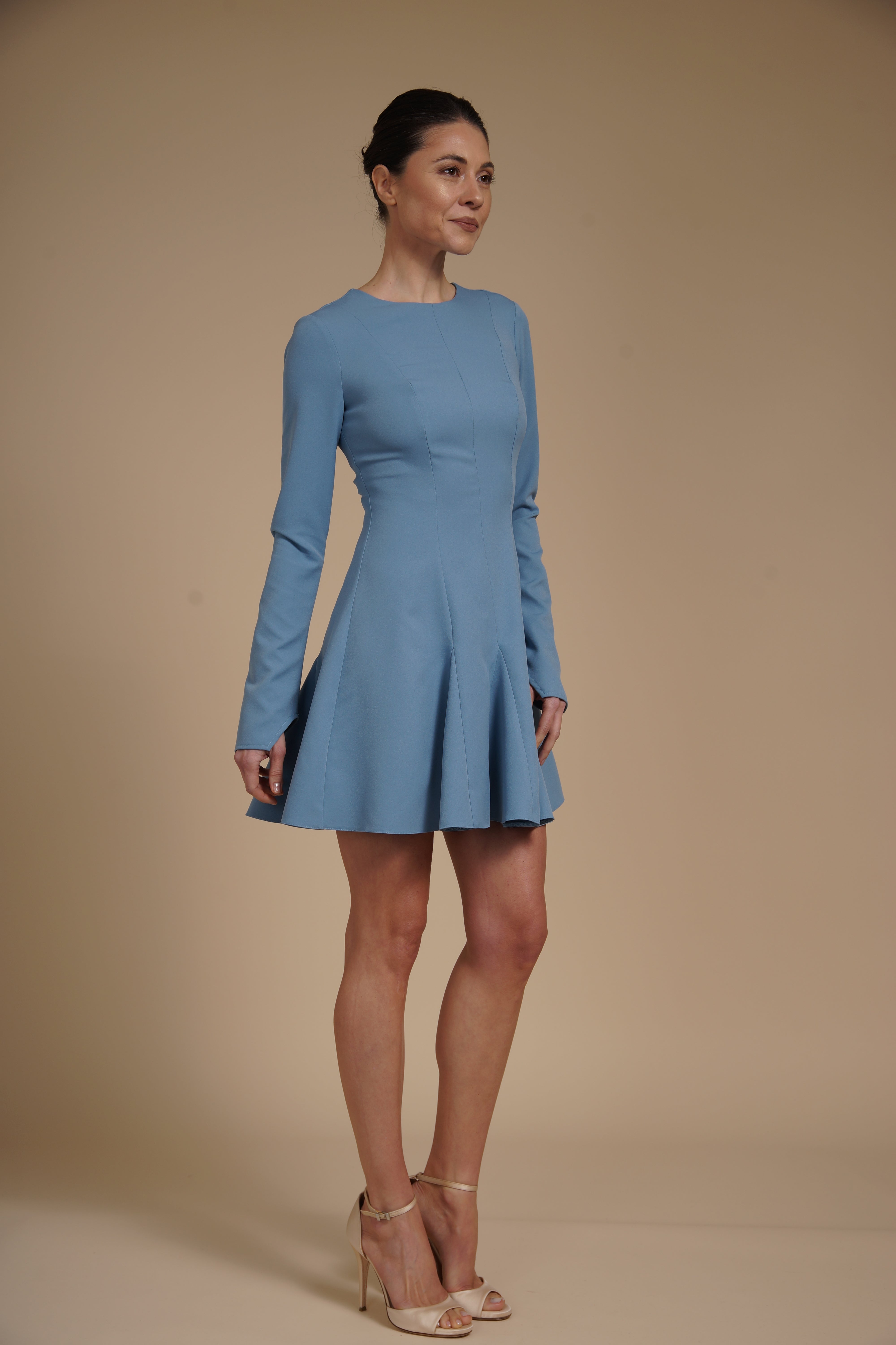 Rochie mini cambrata A-line Bleu din crep elastic, cu mâneci lungi