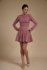 Rochie mini cambrata A-line Roz Pudrat din crep elastic, cu mâneci lungi