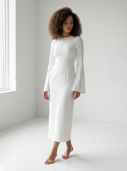 Rochie eleganta midi conica din crep elastic Alb, cu maneci clopot si decolteu rotund
