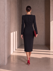 Rochie Neagra eleganta midi conica din crep elastic, cu maneci lungi si crapatura