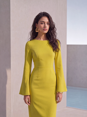 Rochie eleganta midi conica din crep elastic Lime, cu maneci clopot si decolteu rotund